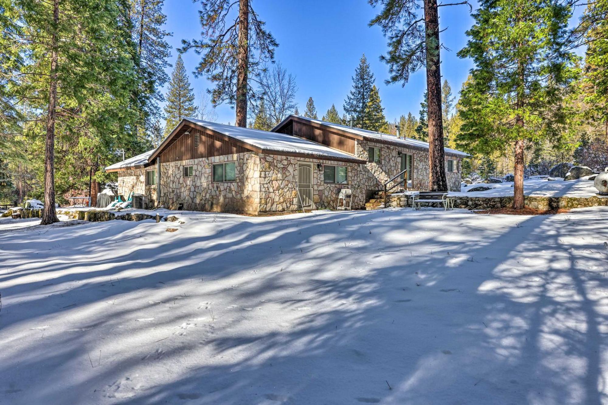 Riverfront Home Near Yosemite National Park! Groveland Eksteriør bilde