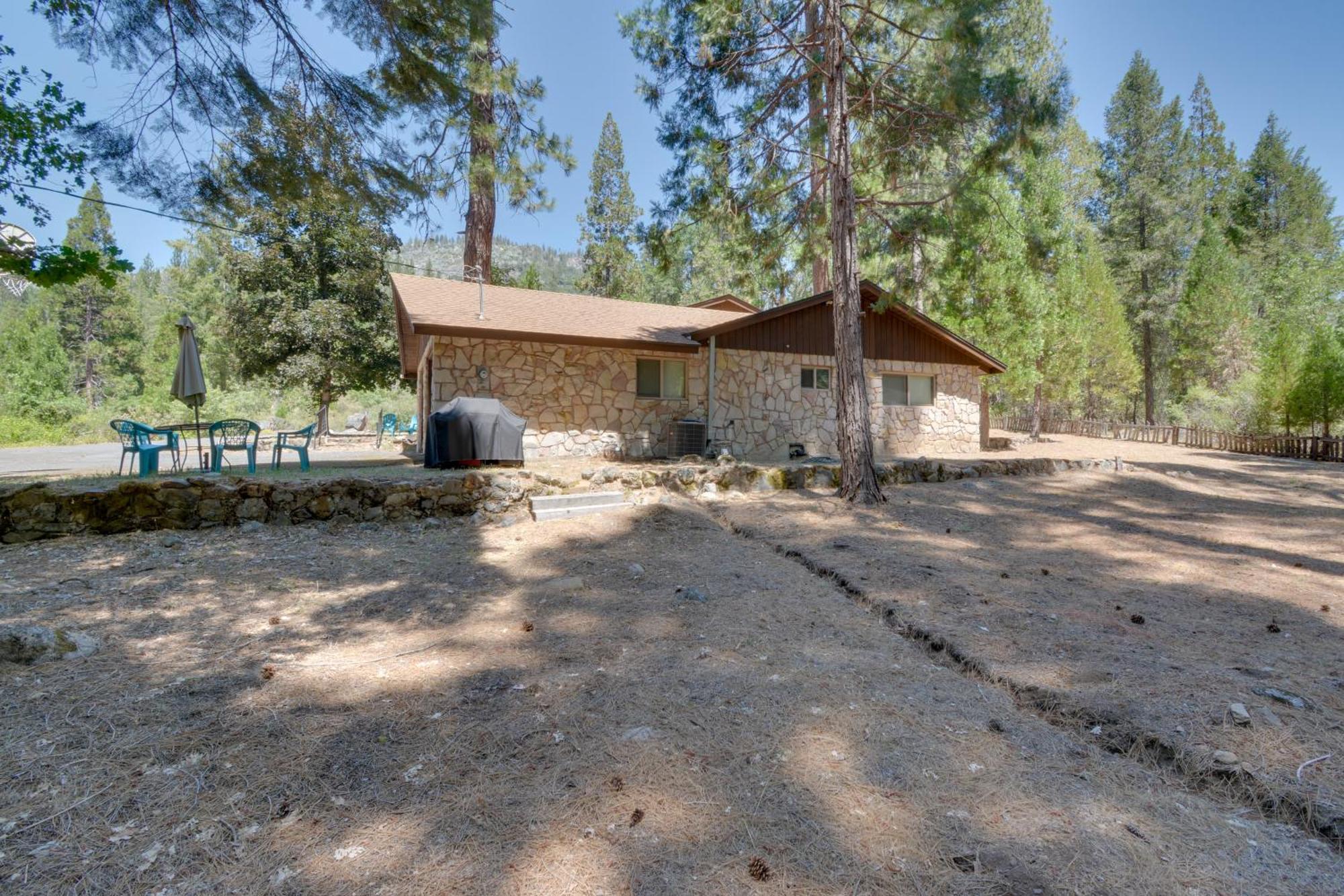 Riverfront Home Near Yosemite National Park! Groveland Eksteriør bilde